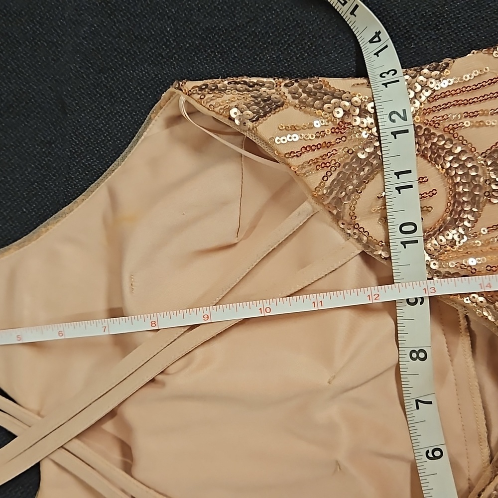 Morgan & Co. rose gold sequin scallop pattern lined sz. 3/4 sleeveless - Picture 11 of 14